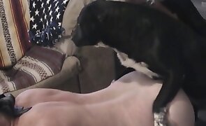 amateur zoophilia, girl fucks animal