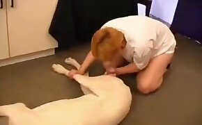 sex so zvieraťom,žena a zviera