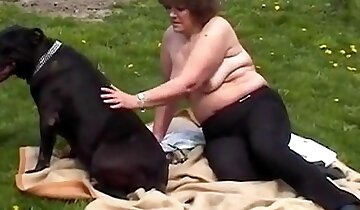 dziewczyna i seks ze zwierzęciem,penetracja porno